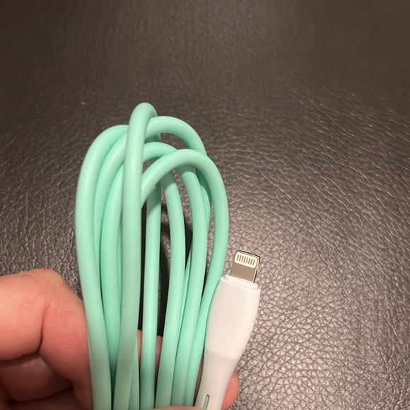 iPhone charger 2 pack - Picture 3 of 4